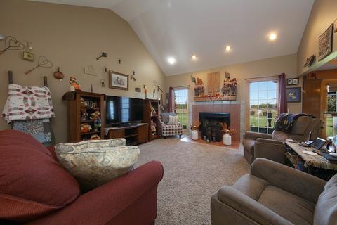 700 E Southmor Rd, Morris, IL 60450 photo 6