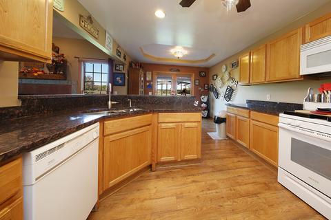 700 E Southmor Rd, Morris, IL 60450 photo 9