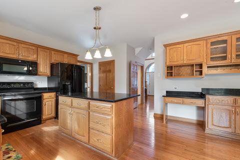 24661 Illini Dr, Plainfield, IL 60544 photo 8