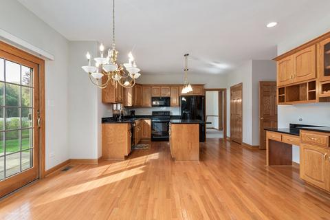 24661 Illini Dr, Plainfield, IL 60544 photo 9