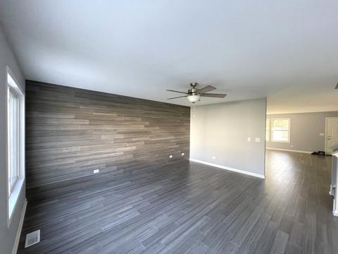 14602 Independence Dr, Plainfield, IL 60544 photo 4