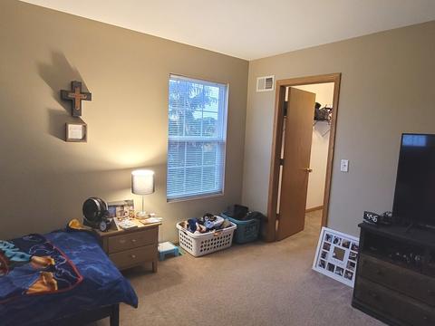 1470 Millbrook Dr, Algonquin, IL 60102 photo 8