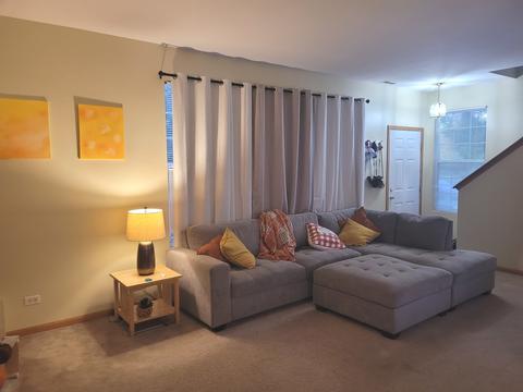 1470 Millbrook Dr, Algonquin, IL 60102 photo 2