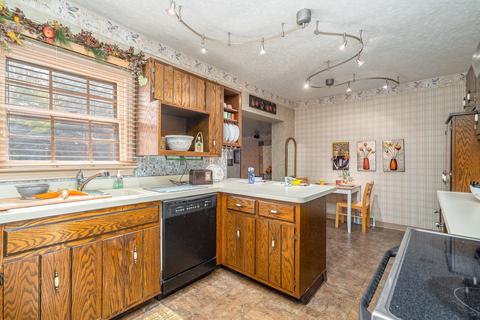 421 E Illinois Ave, Morris, IL 60450 photo 12