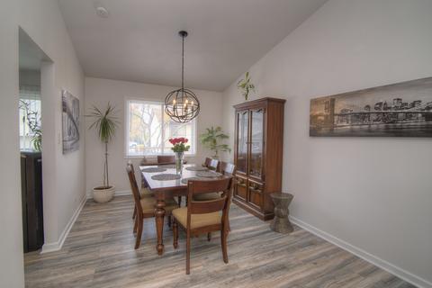 1670 W Bayside Ct, Hoffman Estates, IL 60192 photo 5