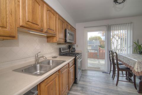 1670 W Bayside Ct, Hoffman Estates, IL 60192 photo 10