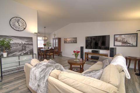 1670 W Bayside Ct, Hoffman Estates, IL 60192 photo 3