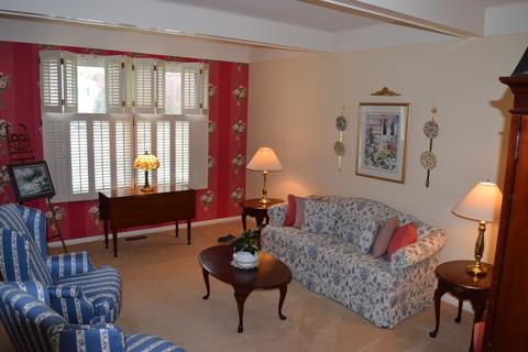 4015 N Firestone Dr, Hoffman Estates, IL 60192 photo 3