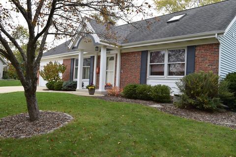4015 N Firestone Dr, Hoffman Estates, IL 60192 photo 1