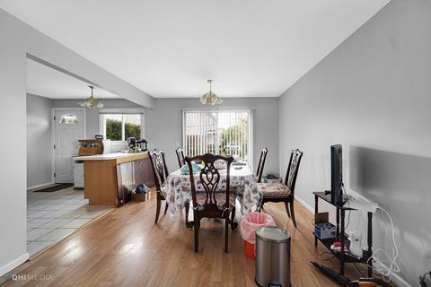 9394 Hamlin Ave, Des Plaines, IL 60016 photo 8