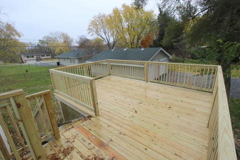 218 N Hill Rd, Mchenry, IL 60051 photo 4