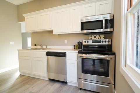 905 Kern St, Normal, IL 61761 photo 5
