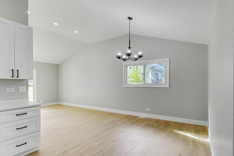 1802 E Apache Ln, Mount Prospect, IL 60056 photo 7
