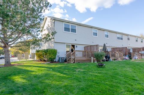 213 Raintree Ct, Aurora, IL 60504 photo 3