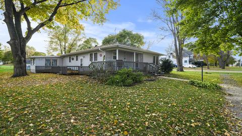 207 W 4th St, Leaf River, IL 61047 photo 30