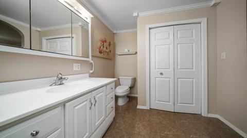 207 W 4th St, Leaf River, IL 61047 photo 13