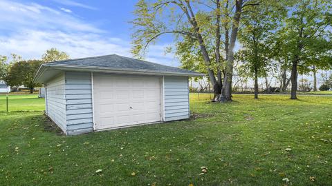 207 W 4th St, Leaf River, IL 61047 photo 35