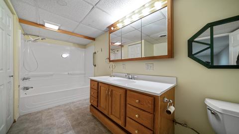 207 W 4th St, Leaf River, IL 61047 photo 27