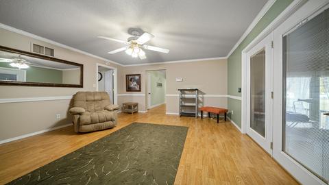 207 W 4th St, Leaf River, IL 61047 photo 9