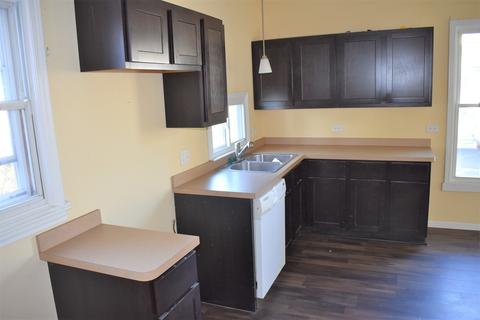 627 Cornell St, Ottawa, IL 61350 photo 8