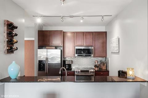 100 E 14th St #1408, Chicago, IL 60605 photo 6