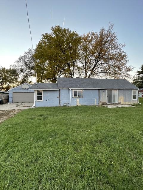 2100 N Leaf River Rd, Mount Morris, IL 61054 photo 1