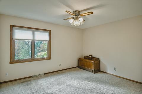 4245 Gloucester Rd, Roscoe, IL 61073 photo 18