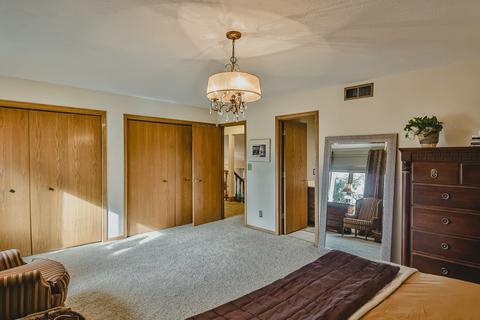 4245 Gloucester Rd, Roscoe, IL 61073 photo 16