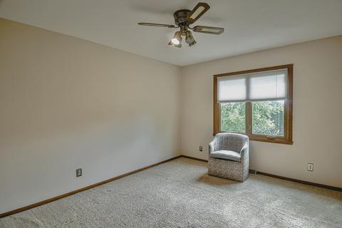 4245 Gloucester Rd, Roscoe, IL 61073 photo 19