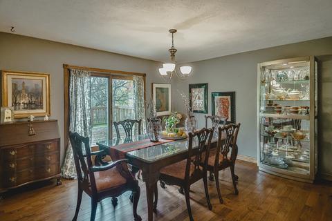 4245 Gloucester Rd, Roscoe, IL 61073 photo 13