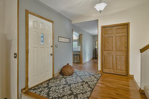 4245 Gloucester Rd, Roscoe, IL 61073 photo 7
