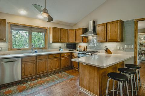 4245 Gloucester Rd, Roscoe, IL 61073 photo 8