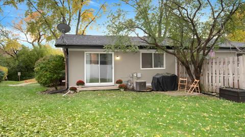 3 Tuileries Pl, Elgin, IL 60123 photo 13