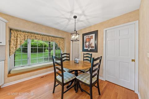 6 Oak Creek Rd, Rolling Meadows, IL 60008 photo 15