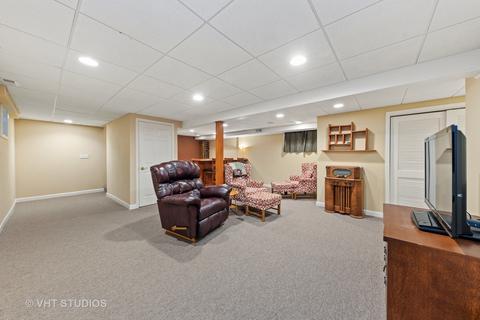 6 Oak Creek Rd, Rolling Meadows, IL 60008 photo 28