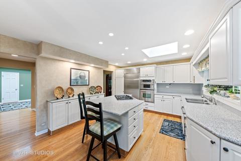 6 Oak Creek Rd, Rolling Meadows, IL 60008 photo 14