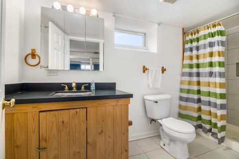 301 Edwards Ave, East Dundee, IL 60118 photo 32