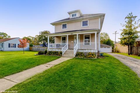 301 Edwards Ave, East Dundee, IL 60118 photo 1