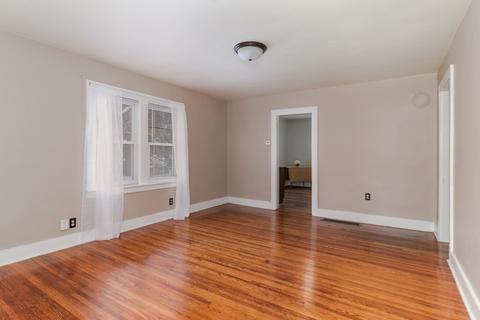 113 E Poplar St, Normal, IL 61761 photo 4
