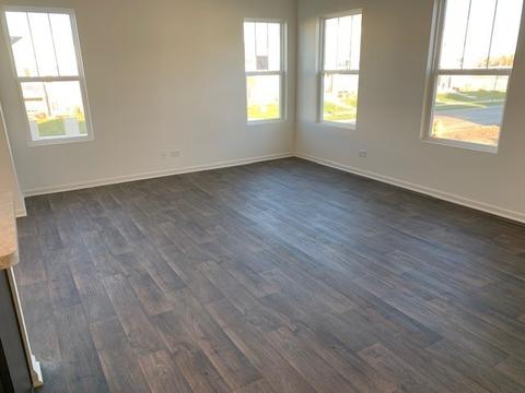 3817 Honeysuckle Ln, Elgin, IL 60124 photo 7