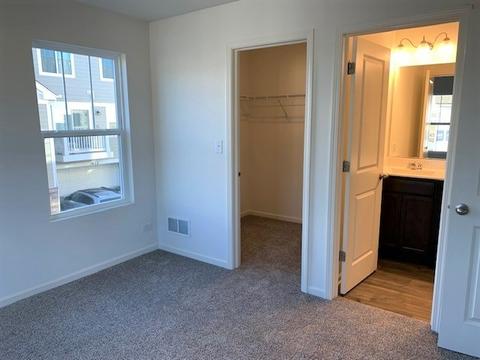 3817 Honeysuckle Ln, Elgin, IL 60124 photo 10
