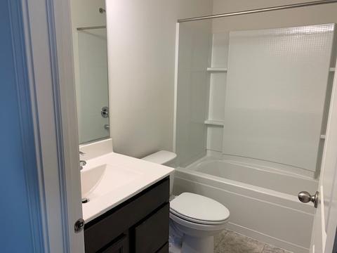 3817 Honeysuckle Ln, Elgin, IL 60124 photo 12