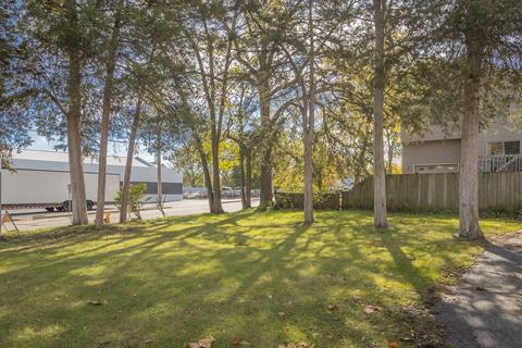 494 E State St, Sycamore, IL 60178 photo 3