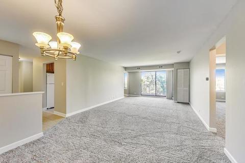 5400 Astor Ln #413, Rolling Meadows, IL 60008 photo 8