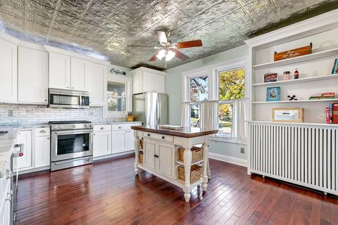 601 S Wheaton Ave, Wheaton, IL 60187 photo 7