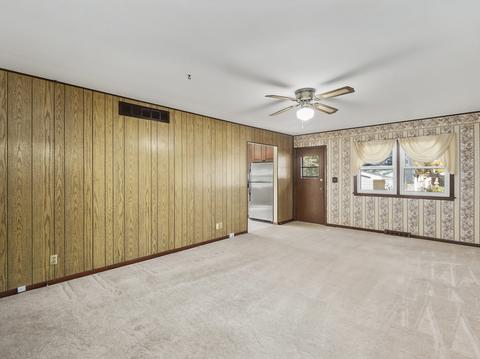 1260 Reckinger Rd, Aurora, IL 60505 photo 9