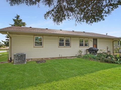1260 Reckinger Rd, Aurora, IL 60505 photo 5