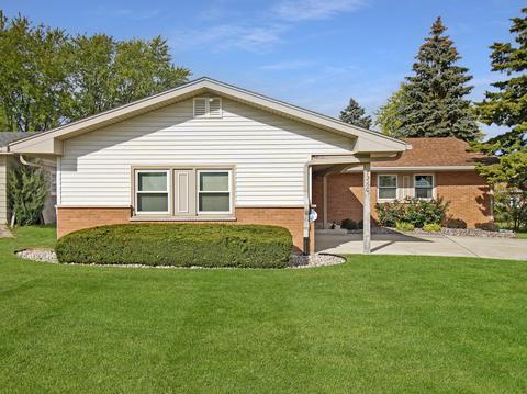 1260 Reckinger Rd, Aurora, IL 60505 photo 2