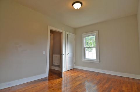 526 Chambers St, Ottawa, IL 61350 photo 8
