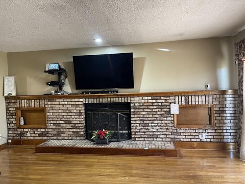 1010 Douglas Ave, Aurora, IL 60505 photo 3